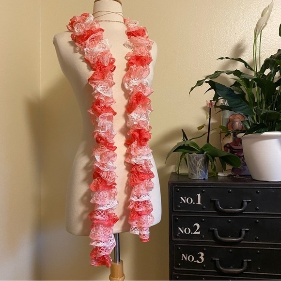 Y2K 00s knit ruffle scarf / hip sash / belt - pink & white - Picture 6 of 8